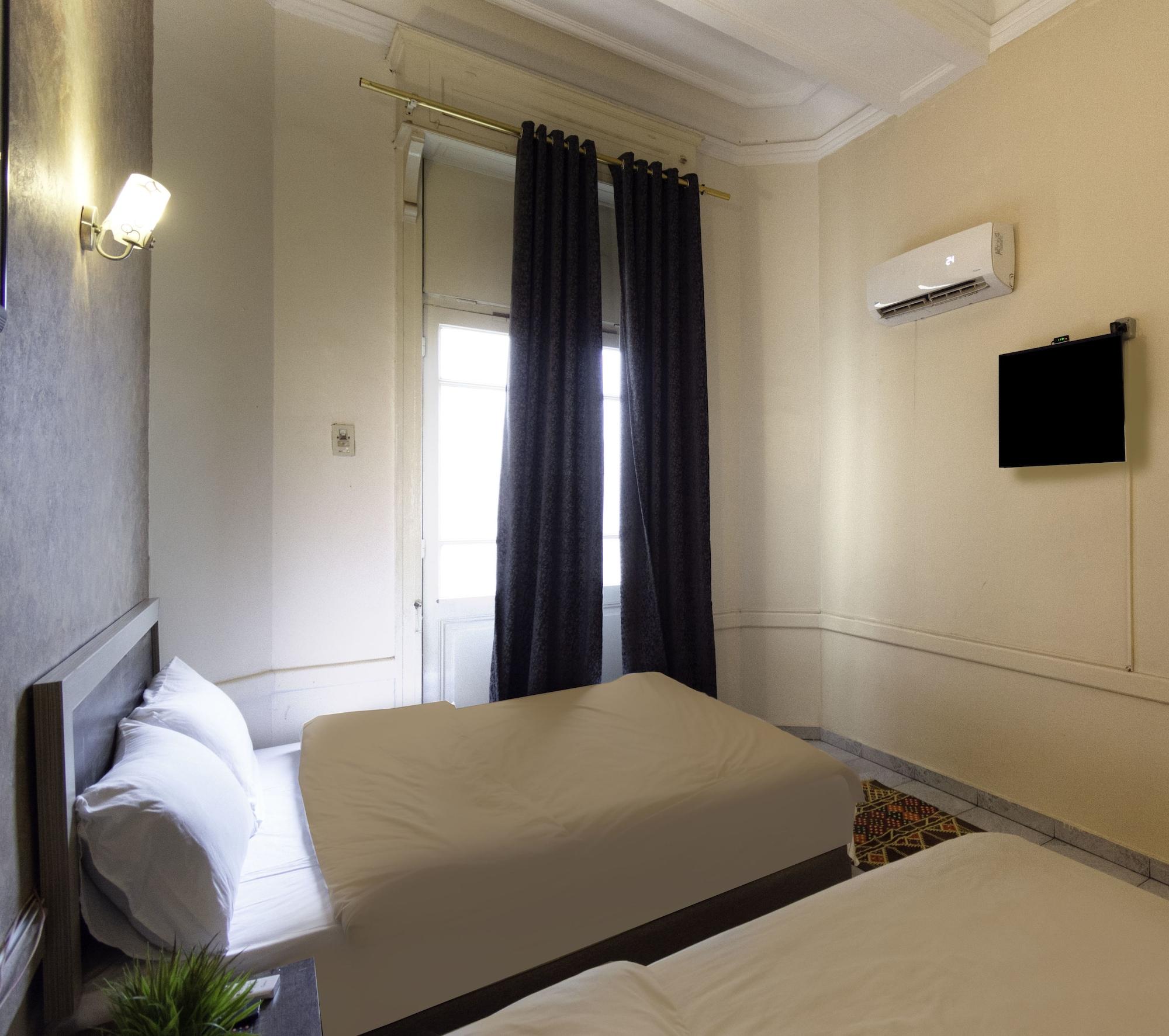 The Australian Hostel Кайро Екстериор снимка