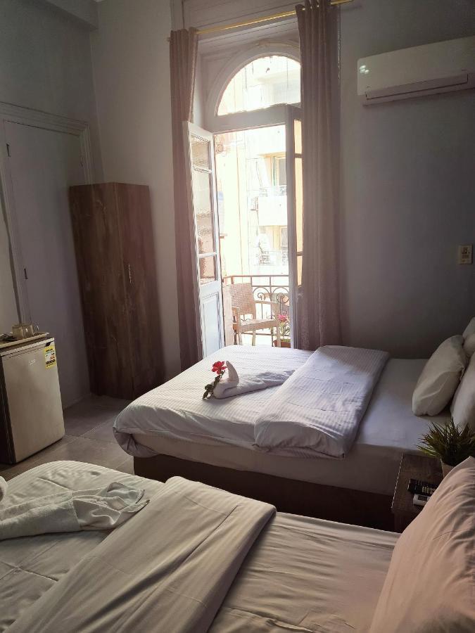 The Australian Hostel Кайро Екстериор снимка
