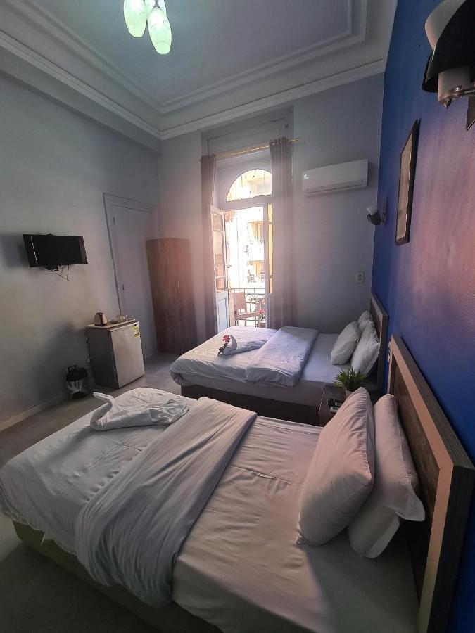 The Australian Hostel Кайро Екстериор снимка