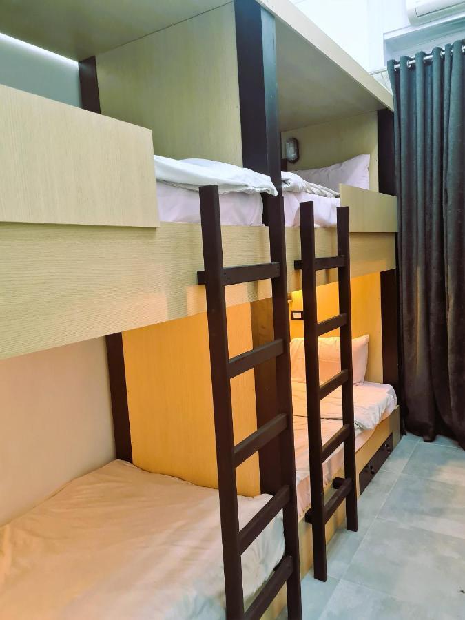The Australian Hostel Кайро Екстериор снимка
