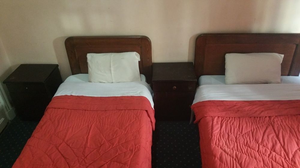 The Australian Hostel Кайро Екстериор снимка