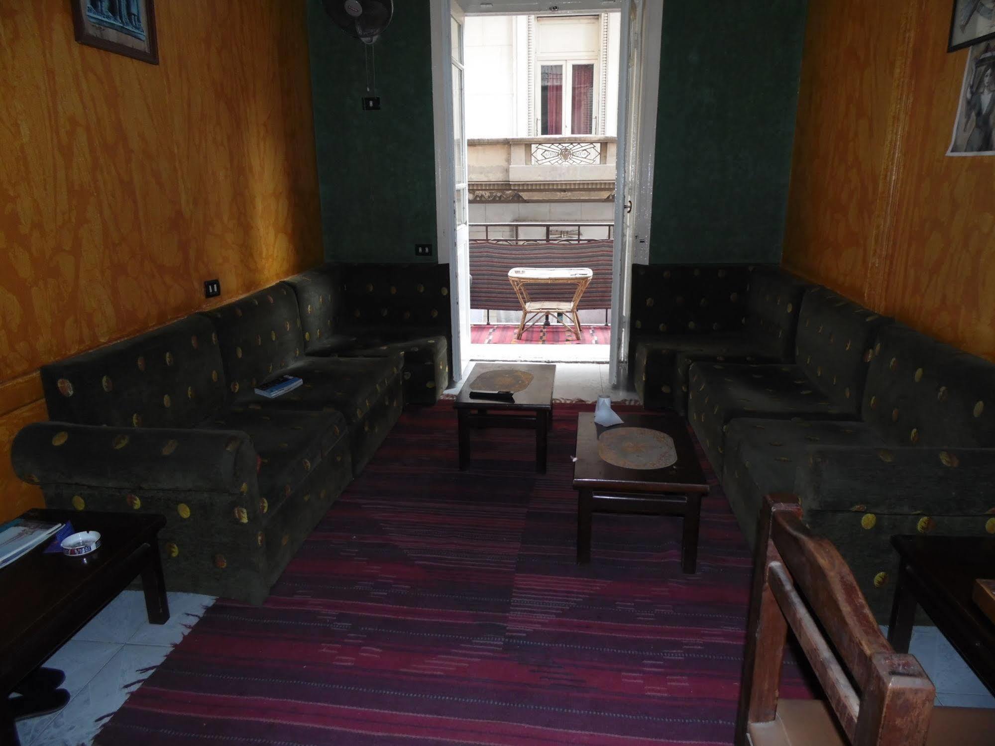 The Australian Hostel Кайро Екстериор снимка